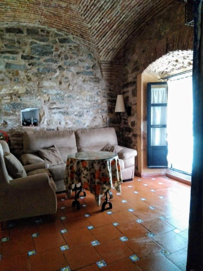 Apartamentos Las Buganvillas Caces 외부 사진