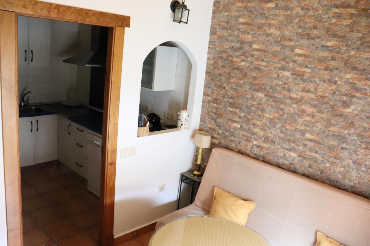 Apartamentos Las Buganvillas Caces 외부 사진
